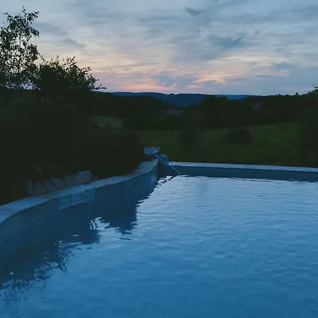 Studio Quercy Blanc Сasa de vacaciones Valeilles